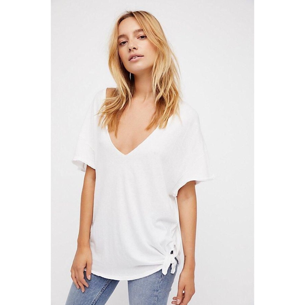 ‼️WEEKEND SALE‼️ FREE PEOPLE Lilly Tee